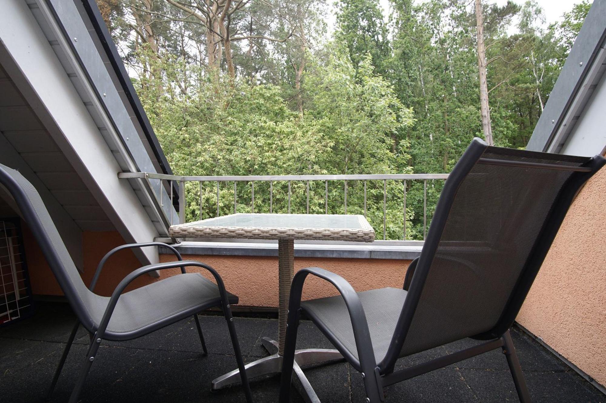 Fewo Am Wald Fewo 03 - Balkon, Gartennutzung, Sauna Глове Екстериор снимка